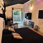 35 M2 Baignoire Balneo Terrasse Privee Daire